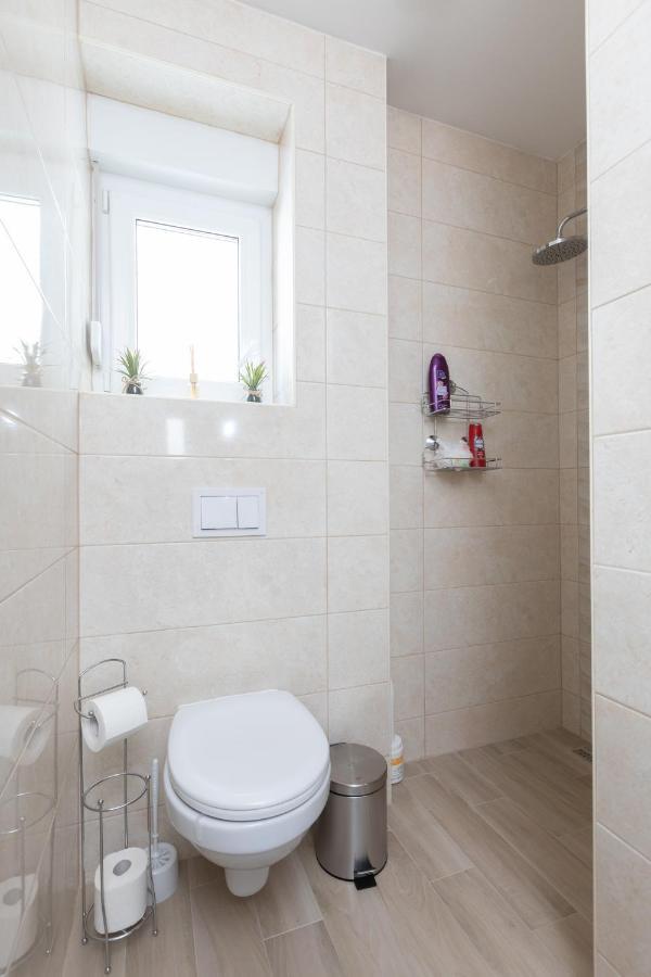 Apartment Oseka Makarská Exteriér fotografie